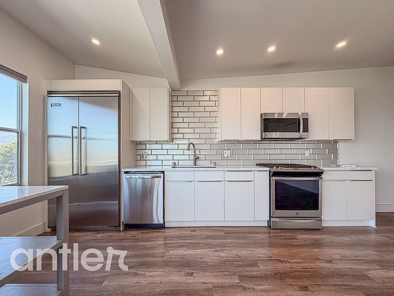 5th image of 969 1/2 Manzanita St #J1