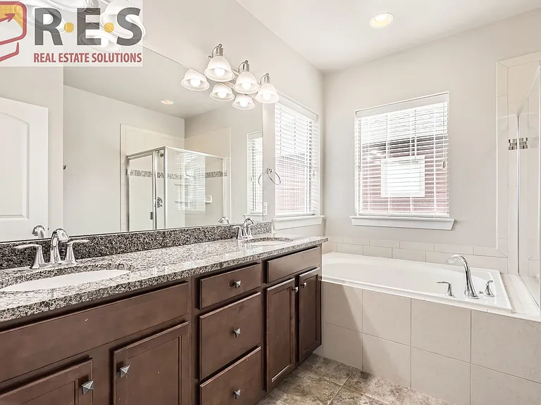 5544 Wabash St — Photo 15
