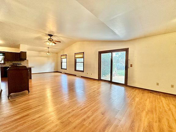 2nd image of 404 Longwood Dr