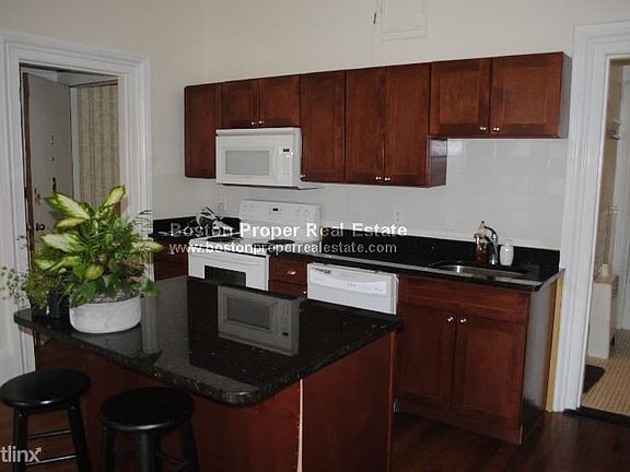 177 Marlborough #8 Boston - Back Bay Unit Photo 2