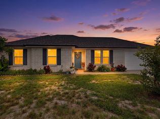 423 Caloway Dr, Palmer, TX 75152