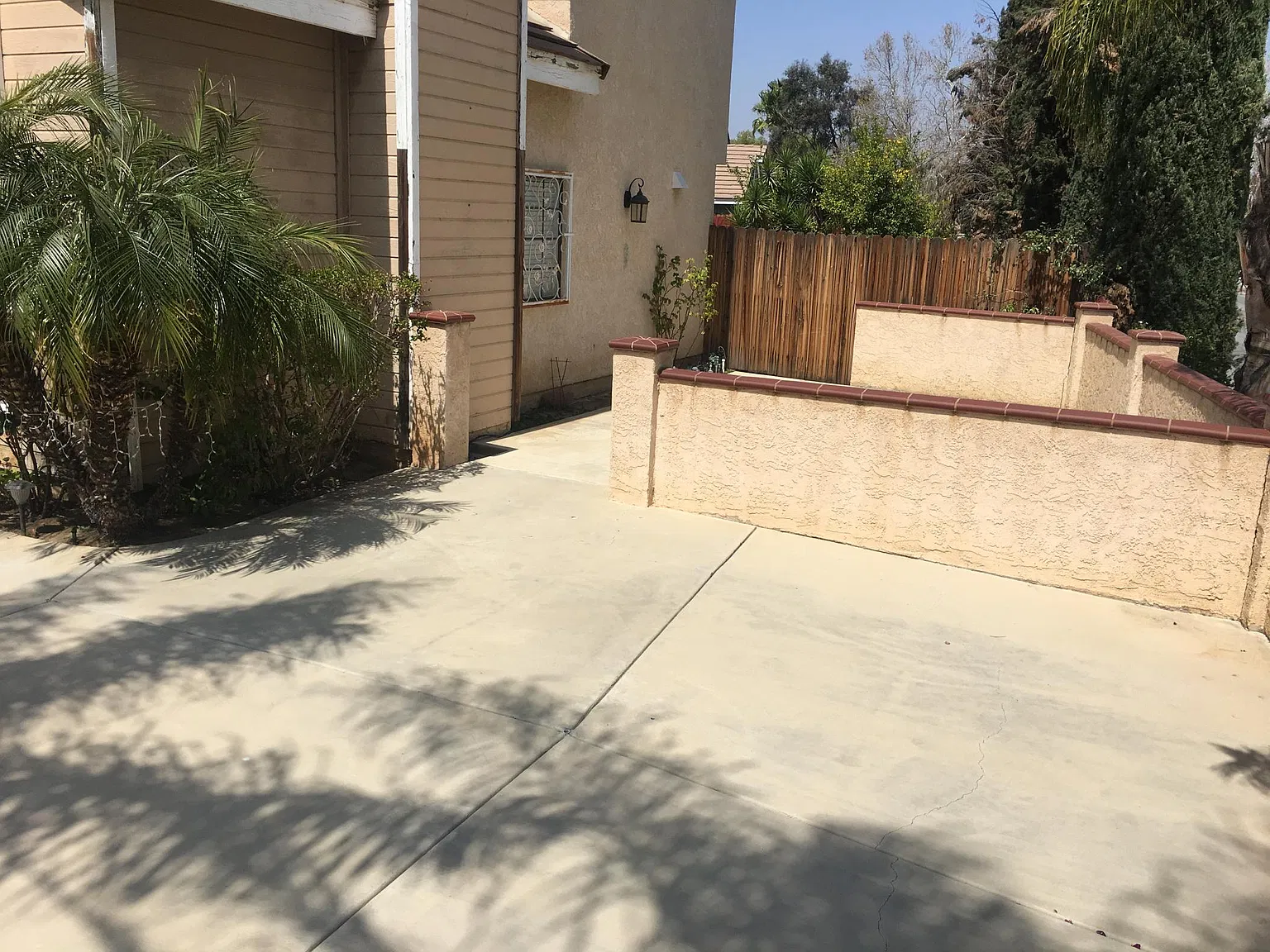 3 bed, 2.5 bath, 1567 sqft, $3,100 — Photo 3