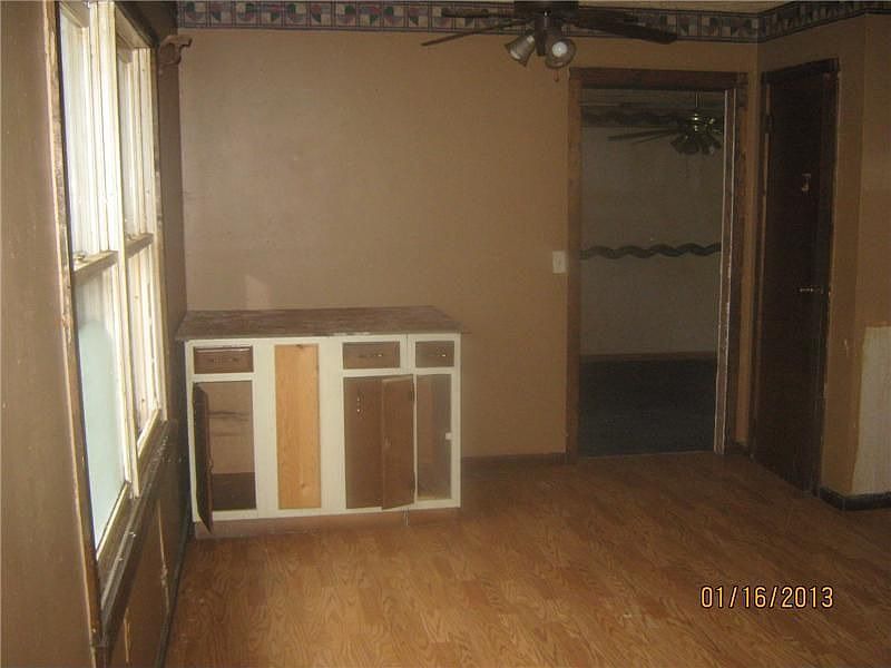 2nd image of 836 Trinton Cir
