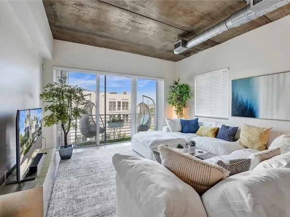 110 SE 2nd St APT 402, Delray Beach, FL 33444