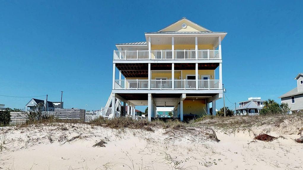 424 W Gorrie Dr, Saint George Island, FL 32328 | Zillow