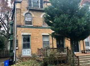 1125 S 48th St #2R, Philadelphia, PA 19143