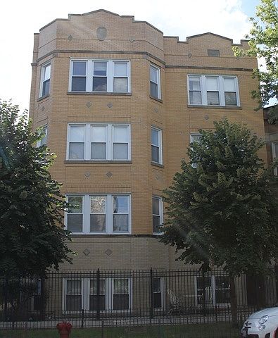 1st image of 1432 N Maplewood Ave APT 402