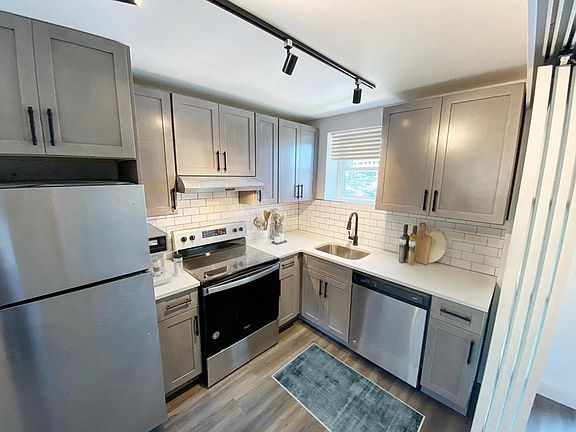 3rd image of 333 Ocean Blvd APT 19
