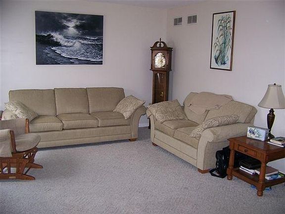 Living area_04162014