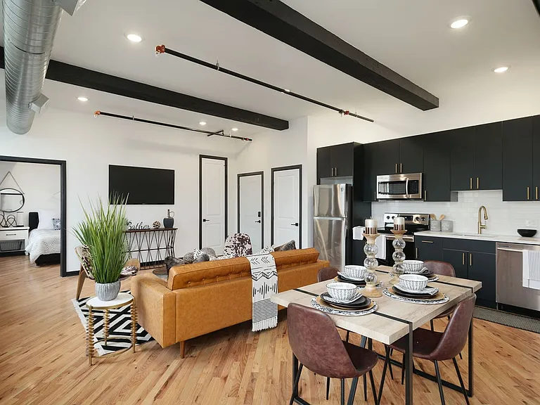 345 Walnut St — Photo 8