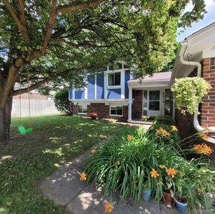 5518 Fox Chase Ln, Clarkston, MI, 48346
