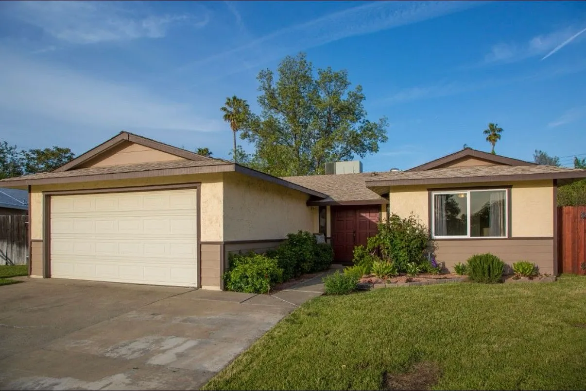 7838 Tabare Ct photo 1