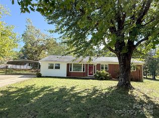 1570 N Catawba Church Ave, Lenoir, NC 28645