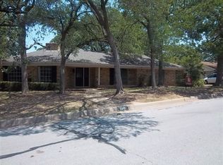 5601 Charlott St, Fort Worth, TX 76112