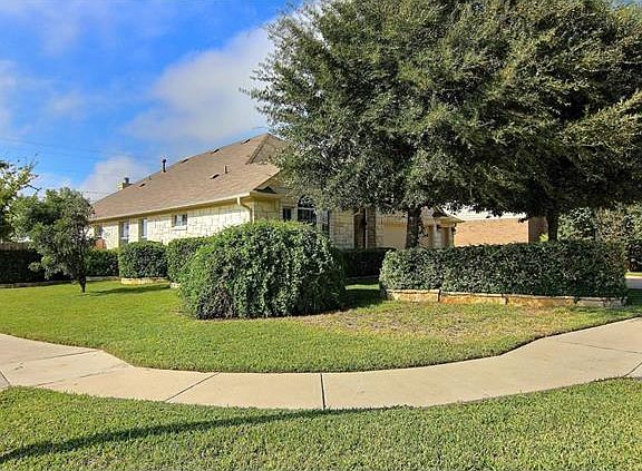4th image of 617 Windsor Castle Dr