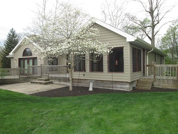 2nd image of 800 S Regal Ct