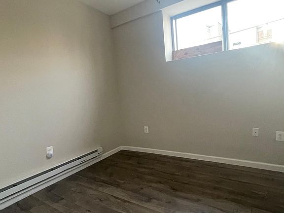 3rd image of 5245 Hawthorne St Floor 1