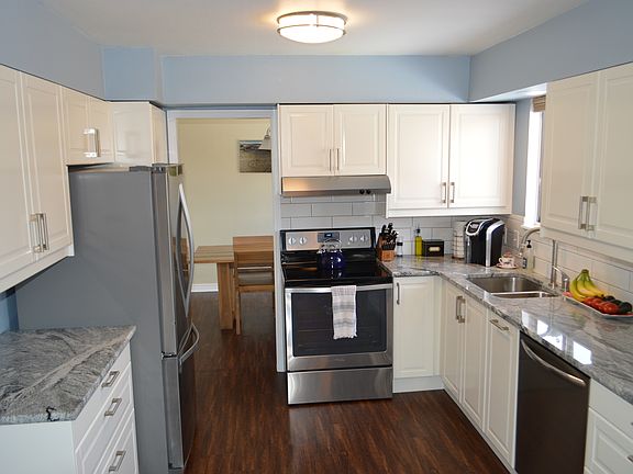 Updated stainless appliances