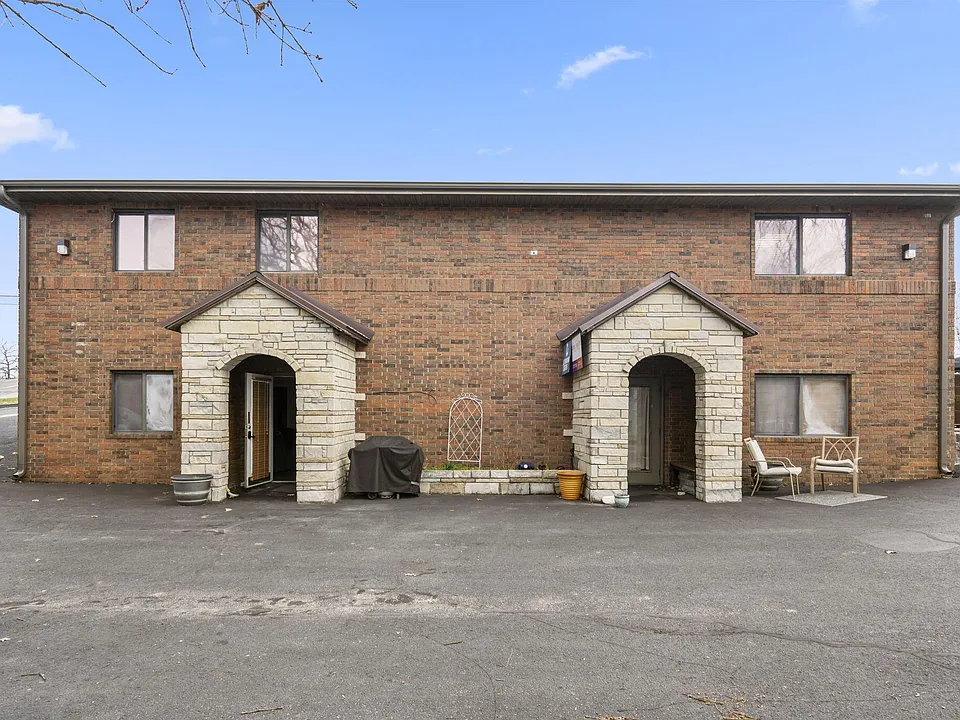 1 Woodland Ave #2