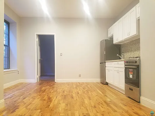 Rented by EXR | media 70