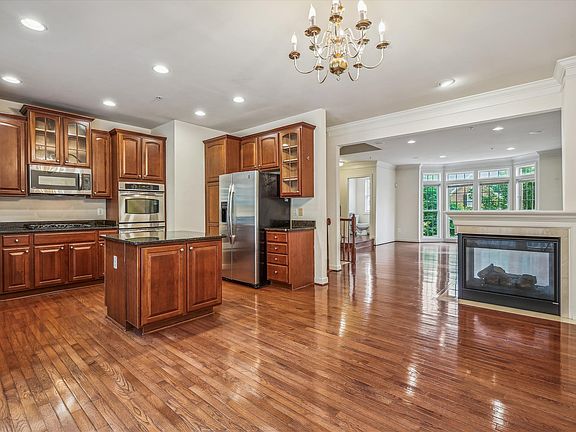 2nd image of 18613 Hollow Crest Dr