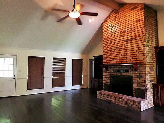 4th image of 535 Glenwood Dr