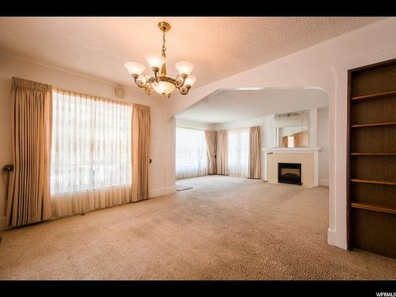 3rd image of 662 E Kensington Ave