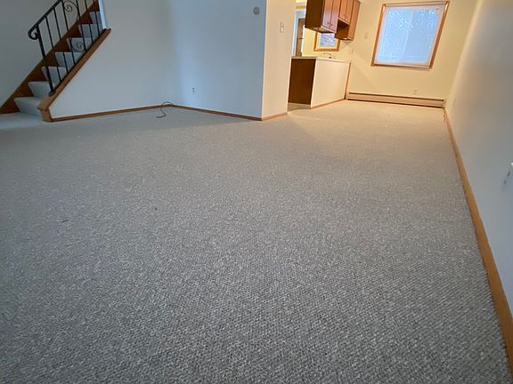 3rd image of 57 Williamsburg Sq APT B