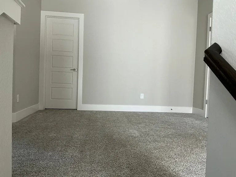 640 The Cottages Dr — Photo 40