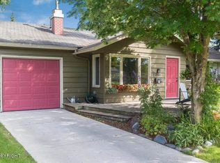 2523 Brooke Dr, Anchorage, AK 99517