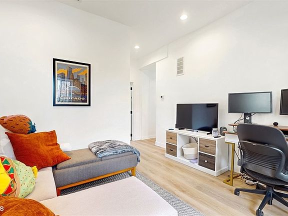 5th image of 2619 N Kimball Ave APT 2R