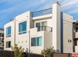 318 26th St, Hermosa Beach, CA 90254