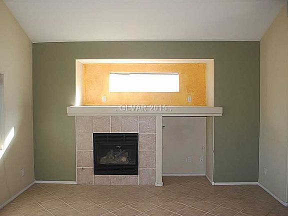 4th image of 6126 Cozy Creek St