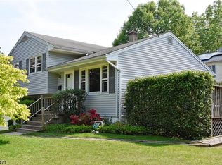 75 Flemington Dr, Parsippany, NJ 07054