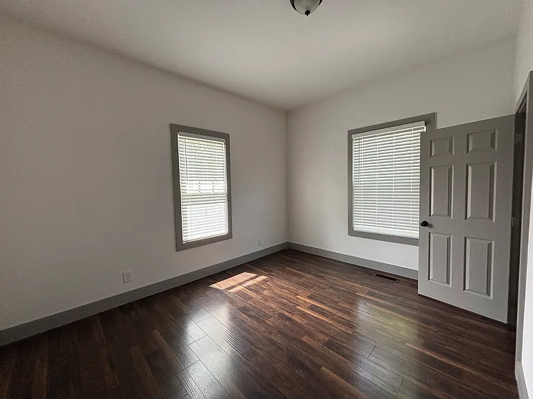 2114 Keith Ave — Photo 20