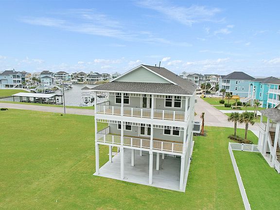 2nd image of 4303 S Sunset Bay Dr