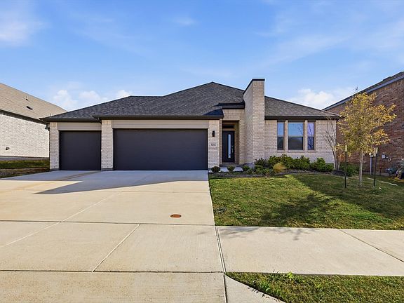 2nd image of 1212 Nuevo Rancho Ln