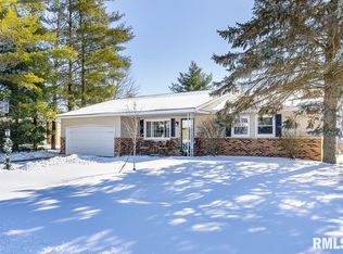 1924 Brentwood Dr, Washington, IL 61571