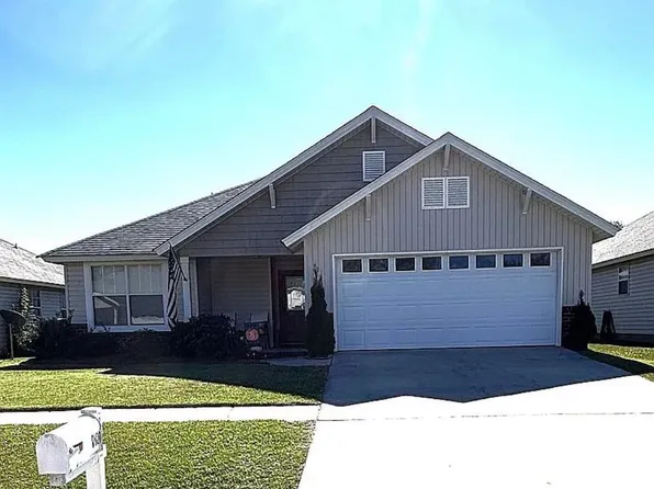 19 S Village Ln, Petal, MS 39465