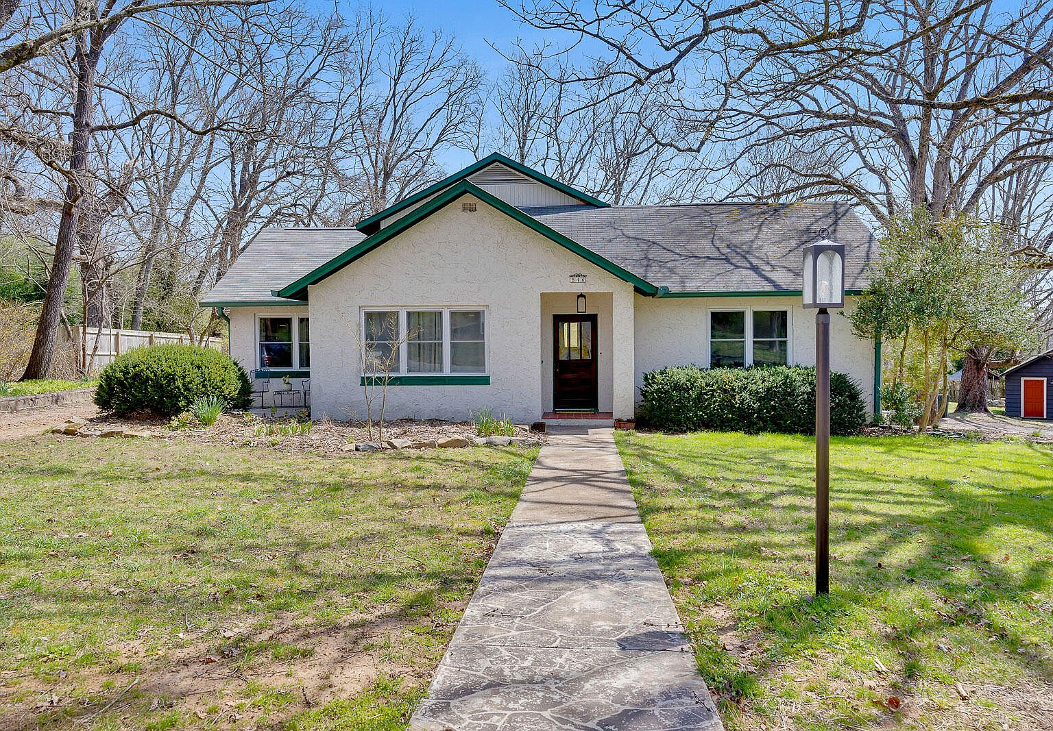 846 Kentucky Ave, Signal Mountain, TN 37377 Zillow