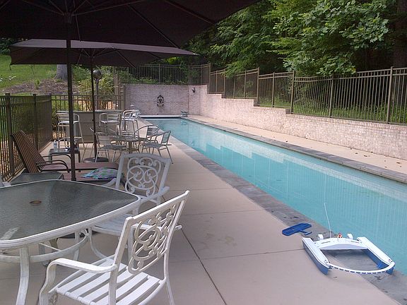 4th image of 5716 Old Forest Ln