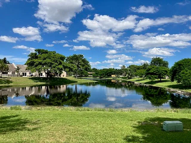 3 bed, 2.0 bath, 1486 sqft, $2,800 — Photo 1