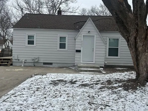 2403 47th St, Des Moines, IA 50310