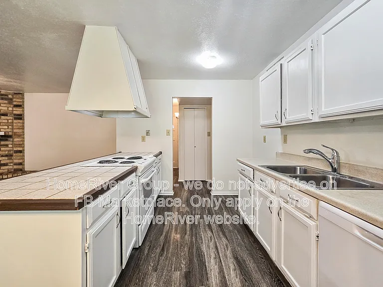 1709 Clark Trl — Photo 7