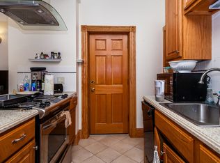 97 Myrtle St APT 2, Boston, MA 02114
