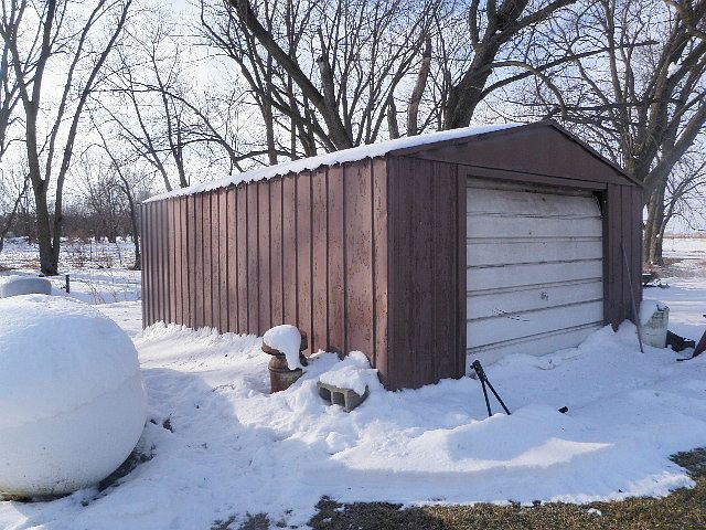 2nd image of 2752 Jamestown Ave