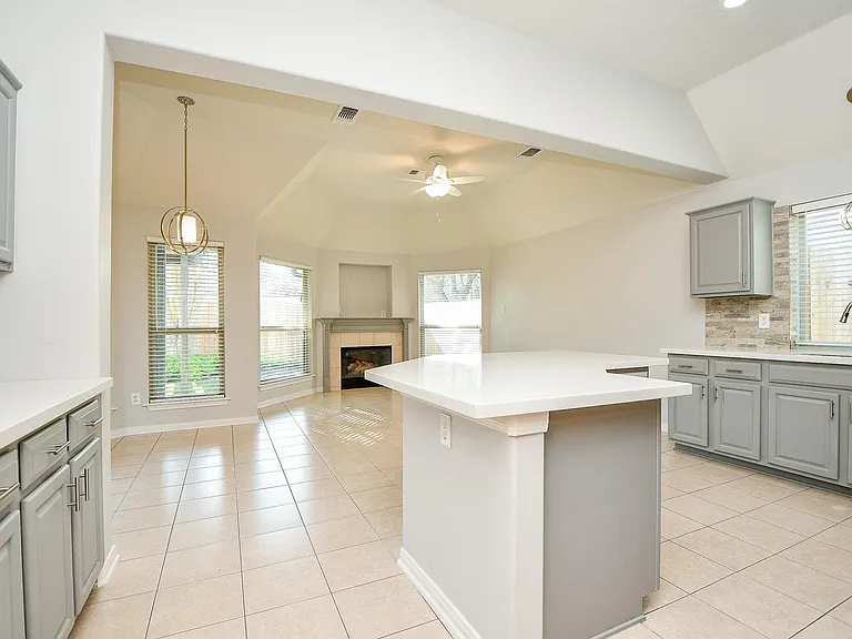 1816 Oak Lodge Dr — Photo 8