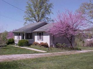 514 Evans St, Livingston, TN 38570