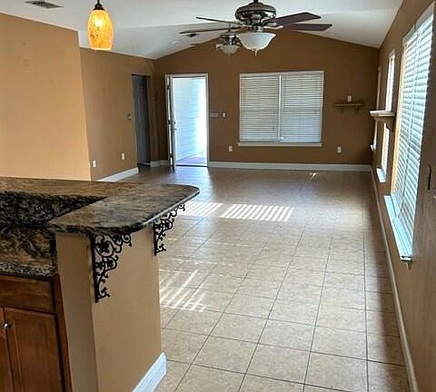 4th image of 93 E Tiger Lily Ln