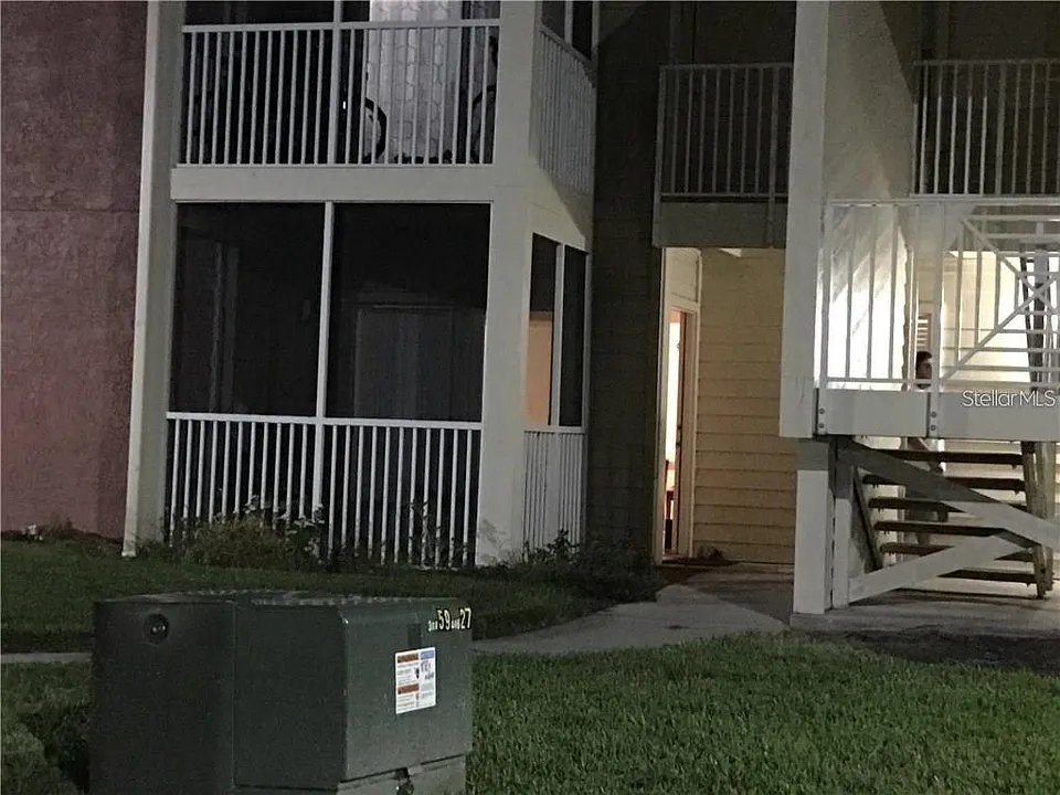 804 Lake Haven Sq #101